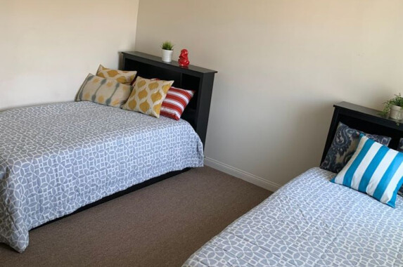Shared room in a T5