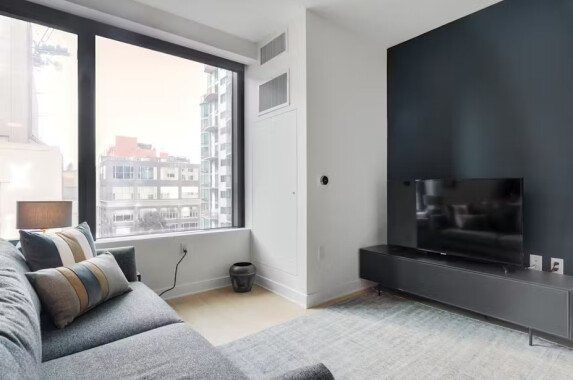 Furnished studio