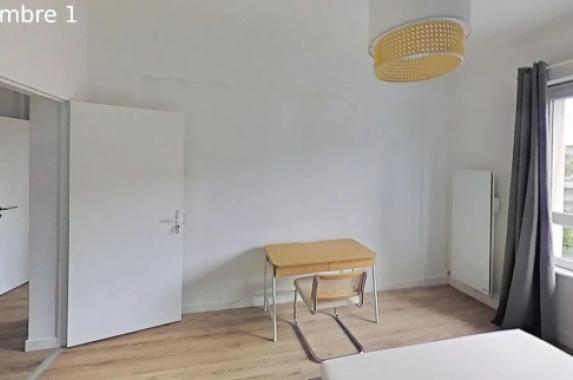 Chambre meublée de 13m² en colocation